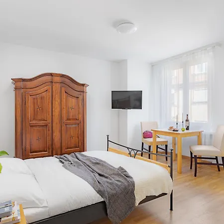 Swiss Star - Self Check-in Apartment *