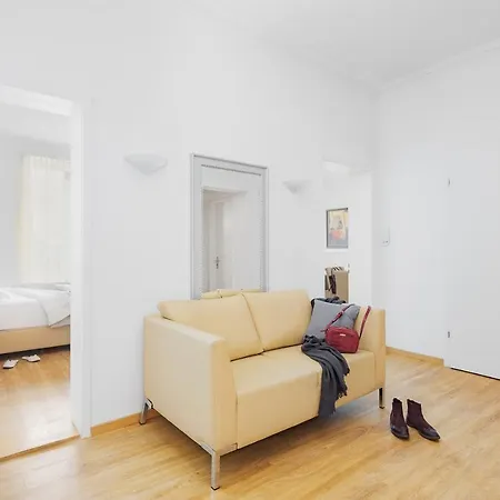 Swiss Star - Self Check-in