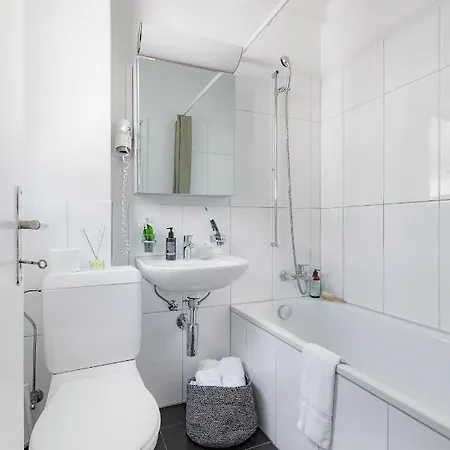 Swiss Star - Self Check-in Apartment *